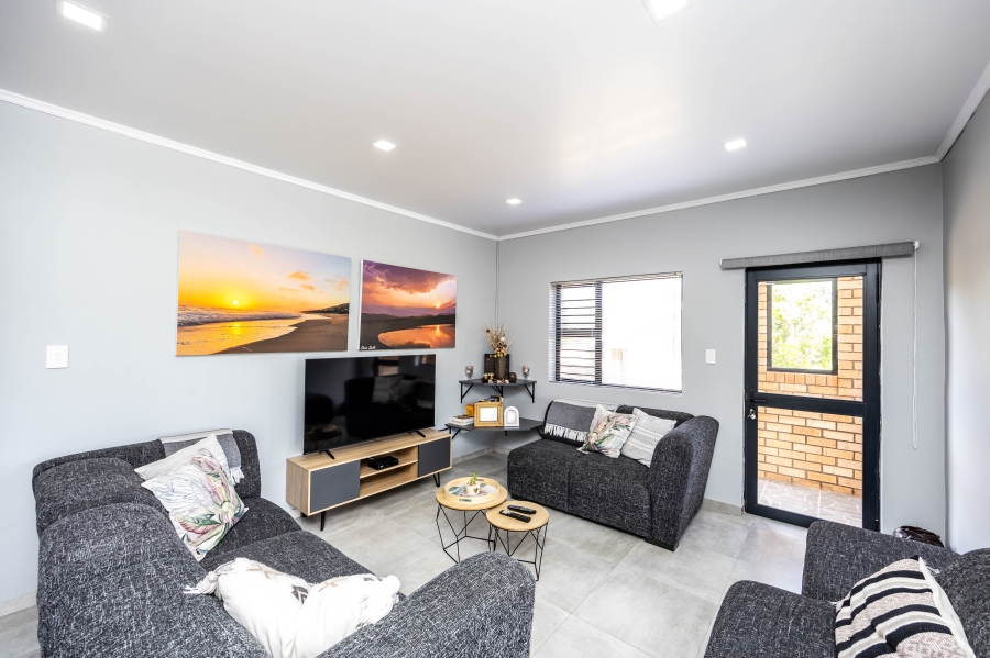 2 Bedroom Property for Sale in Cosy Corner Eastern Cape